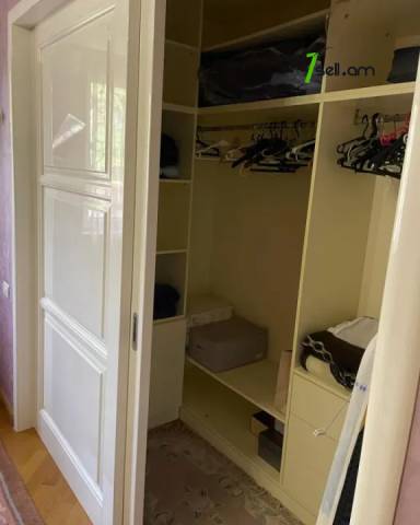 6 սենյականոց բնակարան նորակառույց շենքում Բաբայան փողոցում, 180 ք.մ., 2 սանհանգույց