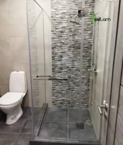 3 սենյականոց բնակարան նորակառույց շենքում Գրիբոյեդովի փողոցում, 80 քմ, նախավերջին հարկ