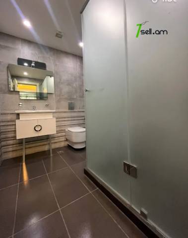 4 սենյականոց բնակարան նորակառույց շենքում Վերին Անտառային փողոցում, 176 ք.մ., 3+ սանհանգույց