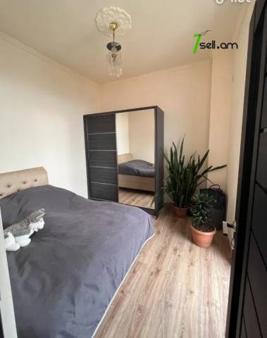 3 սենյականոց բնակարան նորակառույց շենքում Գրիբոյեդով փողոցում, 74 ք.մ., բարձր առաստաղներ, 7/14 հարկ