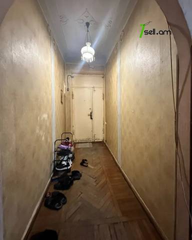 Մեկ հարկանի քարե տուն 6-րդ փողոցում Գեղանիստում, 320 քմ, մասնակի վերանորոգում