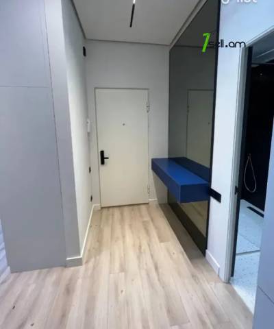 3 սենյականոց բնակարան նորակառույց շենքում Կոմիտասի պողոտայում, 55 ք.մ., 10/15 հարկ, բարձր առաստաղներ