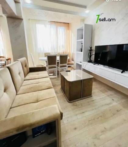 2 սենյականոց բնակարան Արամ Խաչատրյանի փողոցում, 50 քմ, 9/13 հարկ, դիզայներական ոճով վերանորոգված