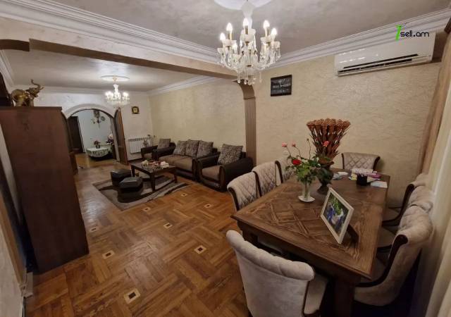 Մեկ հարկանի քարե տուն Նոր-Արեշի 46 փողոցում Էրեբունիում, 535 ք.մ., 2 սանհանգույց