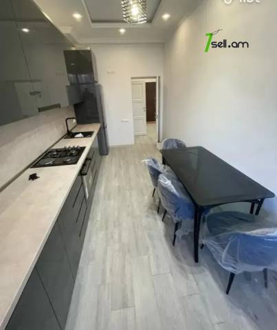 2 սենյականոց բնակարան նորակառույց շենքում Վահրամ Փափազյան փողոցում, 72 ք.մ., 5/15 հարկ