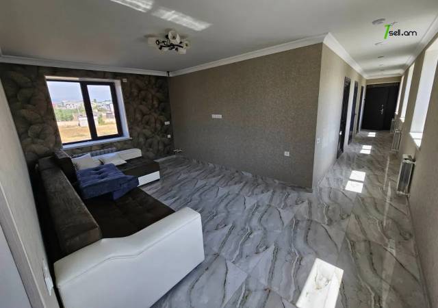 Բազմաֆունկցիոնալ գույք, Թբիլիսյան խճուղի Քանաքեռ Զեյթունում, 2500 քմ