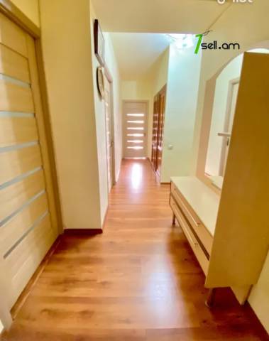 3 սենյականոց բնակարան Ավետիս Ահարոնյան փողոցում, 94 քմ, 7/9 հարկ, եվրովերանորոգված