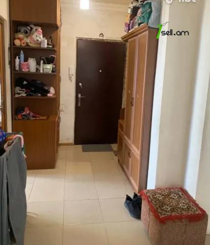 3 սենյականոց բնակարան Մոլդովական փողոցում, 80 ք.մ., նախավերջին հարկ, 2 սանհանգույց, եվրովերանորոգված