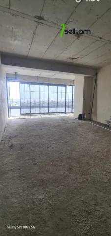 Ընդարձակ 3 սենյականոց բնակարան նորակառույց շենքում Վերին Անտառային փողոցում, 184 քմ