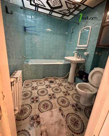 2 սենյականոց բնակարան Երվանդ Քոչարի փողոցում, 62 ք.մ., 6/9 հարկ