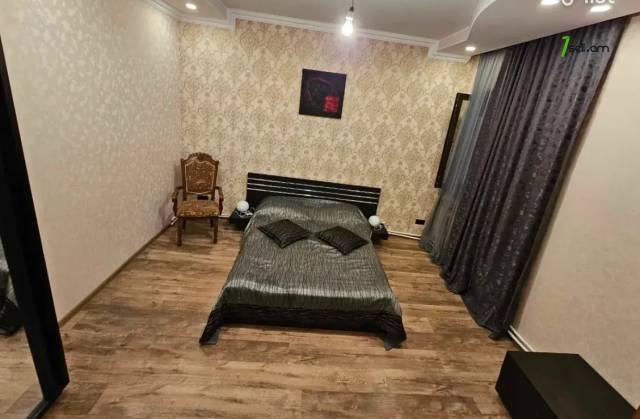 Մեկ հարկանի քարե տուն Ավանի 8-րդ փողոցում Ավանում, 110 քմ, դիզայներական ոճով վերանորոգված