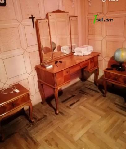 3 սենյականոց բնակարան Արամ Խաչատրյան փողոցում, 95 ք.մ., 4/9 հարկ, մասնակի վերանորոգում