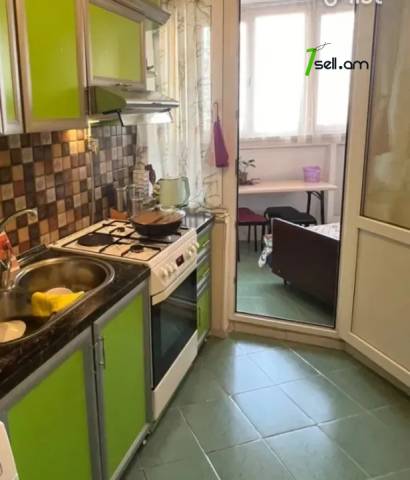 3 սենյականոց բնակարան, Նորաշեն թաղամաս, 80 քմ, 6/16 հարկ, կապիտալ վերանորոգված