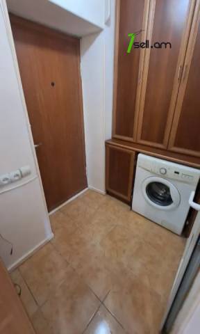 1 սենյականոց բնակարան Արշակունյաց պողոտայում, 40 քմ, 3/5 հարկ, կոսմետիկ վերանորոգում, քարե շենք