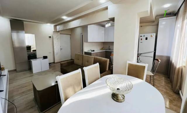 2 սենյականոց բնակարան Արամ Խաչատրյանի փողոցում, 50 քմ, 9/13 հարկ, դիզայներական ոճով վերանորոգված