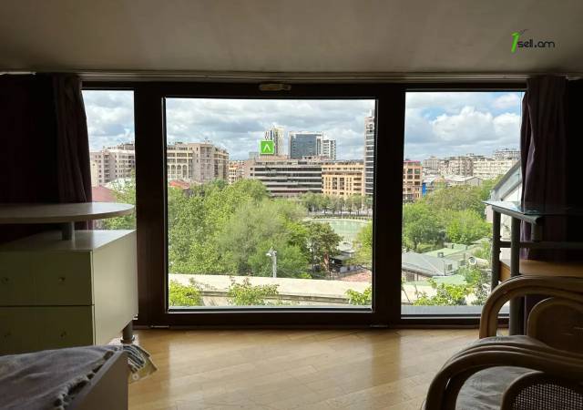 6 սենյականոց բնակարան Տերյան փողոցում, 162 քմ, 3/5 հարկ, 2 սանհանգույց, բարձր առաստաղներ