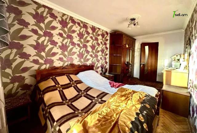 3 սենյականոց բնակարան Մինաս Ավետիսյան փողոցում, 75 ք.մ., 1/5 հարկ, կապիտալ վերանորոգված, քարե շենք