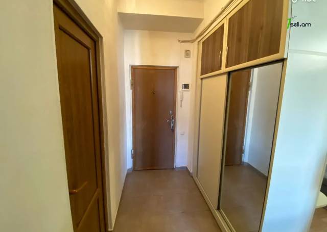 2 սենյականոց բնակարան Թումանյան փողոցում, 42 քմ, 5/8 հարկ, բարձր առաստաղներ, եվրովերանորոգված