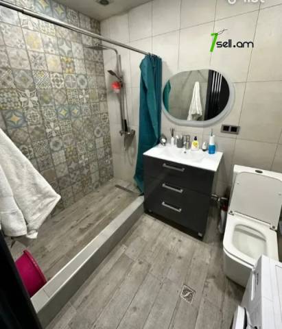 2 սենյականոց բնակարան նորակառույց շենքում Արաբկիրում, 61 քմ, 6/12 հարկ, բարձր առաստաղներ