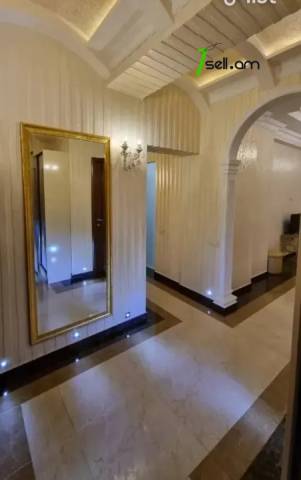 3 սենյականոց բնակարան նորակառույց շենքում Նիկողայոս Ադոնցի փողոցում, 90 ք.մ., բարձր առաստաղներ