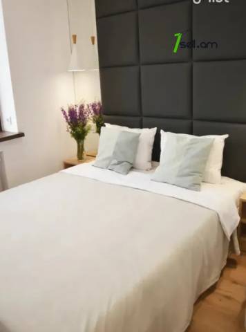 2 սենյականոց բնակարան նորակառույց շենքում Մաշտոցի պողոտայում, 47 ք.մ., բարձր առաստաղներ