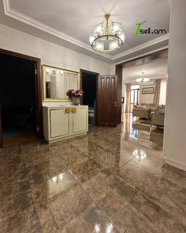 3 սենյականոց բնակարան նորակառույց շենքում Անտառային փողոցում, 105 ք.մ., բարձր առաստաղներ, 2/6 հարկ