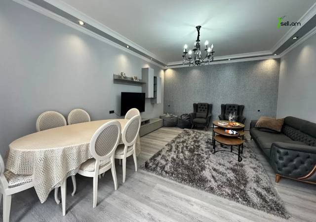 Երկու հարկանի քարե տուն 21-րդ փողոցում Զովունիում, 220 ք.մ., 2 սանհանգույց, կապիտալ վերանորոգված