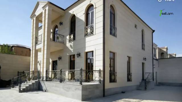 Երկու հարկանի քարե թաունհաուզ, Սիլիկյան նոր խճուղի Աջափնյակում, 400 ք.մ., 3+ սանհանգույց