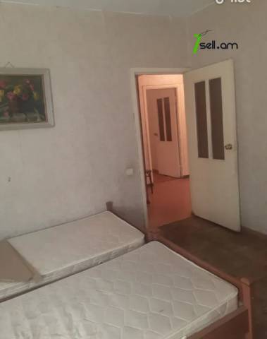 3 սենյականոց բնակարան, Սայաթ-Նովա թաղամաս, 71 քմ, 1/9 հարկ, կոսմետիկ վերանորոգում