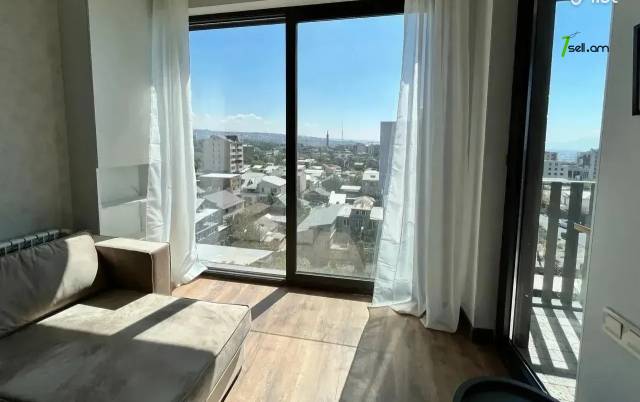 3 սենյականոց բնակարան նորակառույց շենքում Ռուբեն Սևակի փողոցում, 84 ք.մ., 5/7 հարկ, 2 սանհանգույց