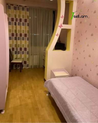 3 սենյականոց բնակարան նորակառույց շենքում Քեռու փողոցում, 118 ք.մ., 2 սանհանգույց, բարձր առաստաղներ