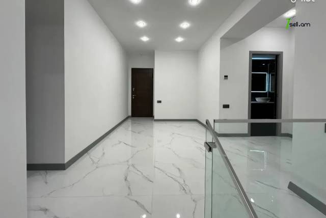 4 սենյականոց բնակարան նորակառույց շենքում, Ներսիսյան փողոցի փակուղի, 200 քմ, նախավերջին հարկ