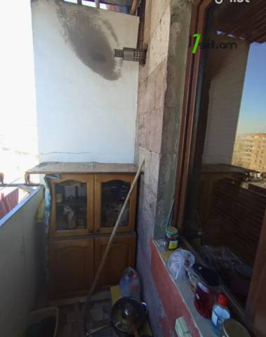 4 սենյականոց բնակարան Գայի պողոտայում, 75 ք.մ., եվրովերանորոգված, քարե շենք