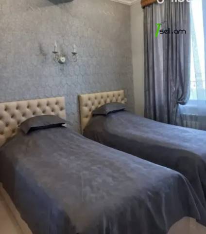 3 սենյականոց բնակարան նորակառույց շենքում Չեխովի փողոցում, 91 ք.մ., 2 սանհանգույց, բարձր առաստաղներ
