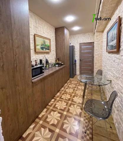 2 սենյականոց բնակարան Կոմիտասի պողոտայում, 62 ք.մ., 4/9 հարկ, դիզայներական ոճով վերանորոգված