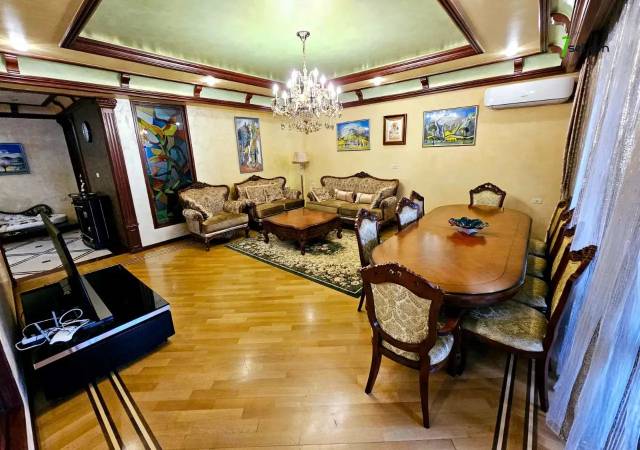 Ընդարձակ 5 սենյականոց բնակարան նորակառույց շենքում, Buzand St, 260 ք.մ., 3+ սանհանգույց