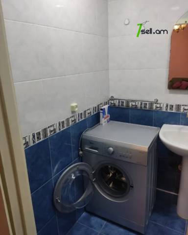 1 սենյականոց բնակարան Եղիշե Թադևոսյան փողոցում, 40 ք.մ., կոսմետիկ վերանորոգում, քարե շենք