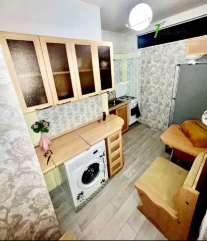 1 սենյականոց բնակարան Վարդանանց փողոցում, 41 ք.մ., կոսմետիկ վերանորոգում