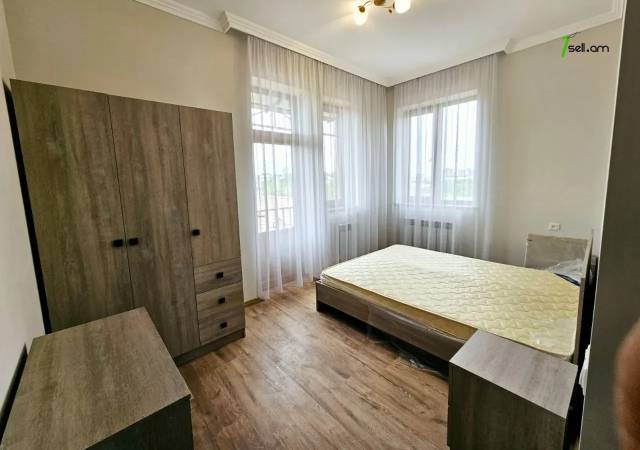 Երկու հարկանի քարե տուն Ջրվեժում, 1400 ք.մ., 3+ սանհանգույց, կապիտալ վերանորոգված