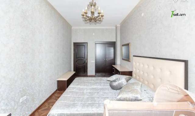 3 սենյականոց բնակարան նորակառույց շենքում Նաիրի Զարյան փողոցում, 113 ք.մ., 2 սանհանգույց