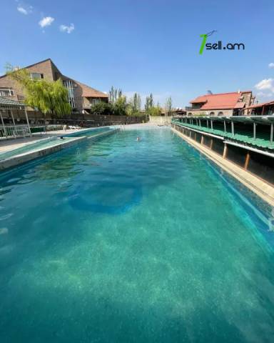 Մեկ հարկանի քարե տուն, Վահագնի թաղամաս Աջափնյակում, 80 քմ, կապիտալ վերանորոգված