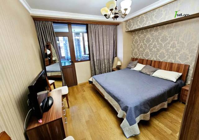 4 սենյականոց բնակարան Ամիրյան փողոցում, 98 քմ, 4/9 հարկ, 2 սանհանգույց, եվրովերանորոգված