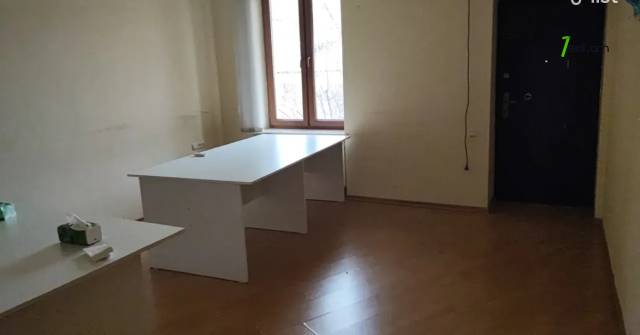 Գրասենյակային տարածք Բաբայան փողոցում Քանաքեռ Զեյթունում, 530 ք.մ.