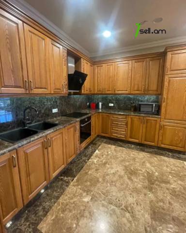 3 սենյականոց բնակարան նորակառույց շենքում Փավստոս Բուզանդի փողոցում, 105 ք.մ., բարձր առաստաղներ