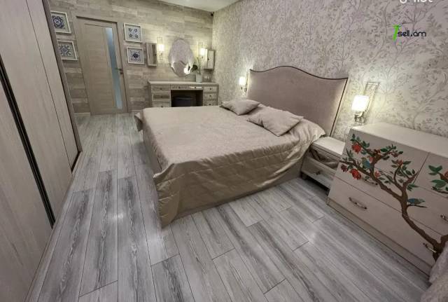 4 սենյականոց բնակարան նորակառույց շենքում Ադոնցի փողոցում, 120 ք.մ., 2 սանհանգույց, բարձր առաստաղներ