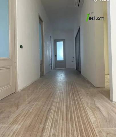 4 սենյականոց բնակարան նորակառույց շենքում Գրիբոյեդով փողոցում, 121 քմ, 14/16 հարկ, 2 սանհանգույց