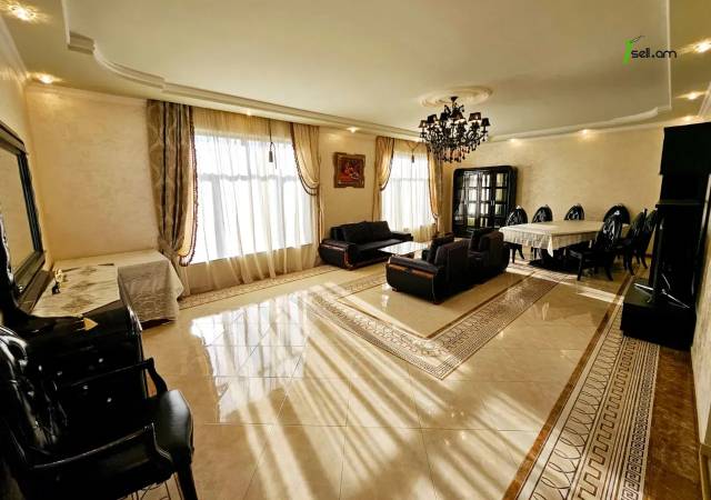 Երկու հարկանի քարե տուն Բագրևանդի 23-րդ փողոցում Նոր Նորքում, 1280 ք.մ., 3+ սանհանգույց