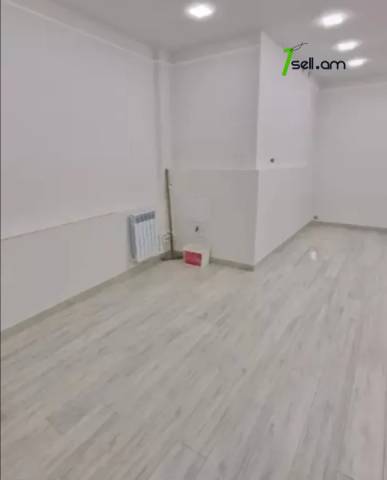 Երկու հարկանի քարե տուն, Նորք-Մարաշ վարչական շրջան Նորք Մարաշում, 300 ք.մ., 2 սանհանգույց