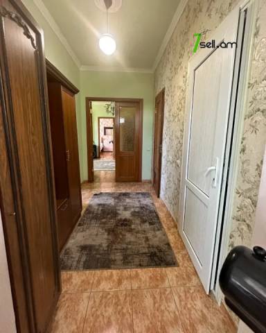 Մեկ հարկանի քարե տուն Զովունի 39 փողոցում Զովունիում, 330 ք.մ., կապիտալ վերանորոգված