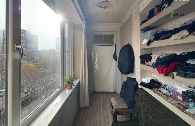 2 սենյականոց բնակարան Նիկողայոս Տիգրանյան փողոցում, 56 քմ, բարձր առաստաղներ, կոսմետիկ վերանորոգում